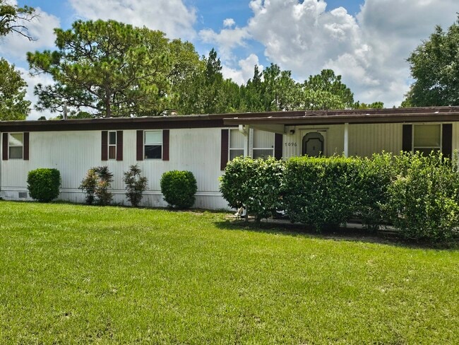 property at 7096 W Jackson Ln