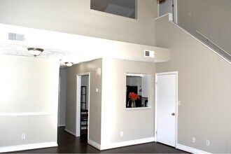 67 Riverchase Dr in Hampton, VA - Building Photo - Building Photo