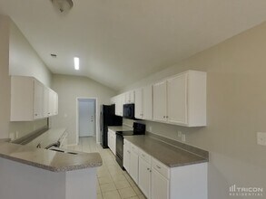 2416 Kelton St in Fort Worth, TX - Foto de edificio - Building Photo