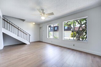 5280 Bosque Ln in West Palm Beach, FL - Building Photo - Building Photo