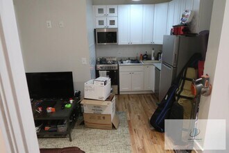 4526 N Sheridan Rd, Unit 101 in Chicago, IL - Building Photo - Building Photo