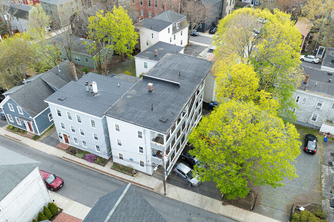 22 Carlton St in Salem, MA - Building Photo - Building Photo