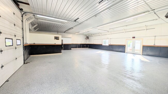 110 F S Dr in Viroqua, WI - Building Photo - Building Photo