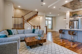 1832 Stevens Bluff Ln in Dallas, TX - Building Photo - Building Photo