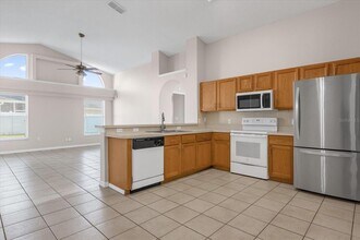 13555 Briarmoor Ct in Orlando, FL - Building Photo - Building Photo