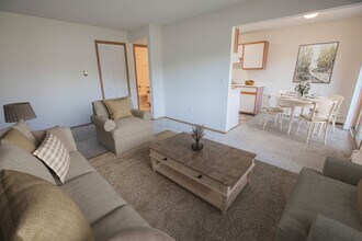 1940 Roosevelt Dr-Unit -1940-1-74 in Northfield, MN - Building Photo - Building Photo