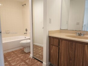 2706 27th Way in West Palm Beach, FL - Building Photo - Building Photo