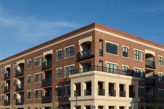 120 & 220 Bend in Vineyard, UT - Foto de edificio - Building Photo