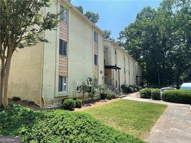 property at 2390 Lawrenceville Hwy