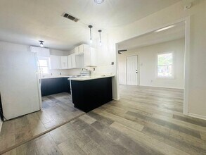 1824 Coleman St in San Angelo, TX - Building Photo - Building Photo