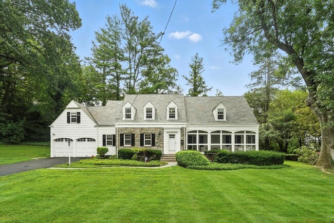 property at 192 Fox Meadow Rd