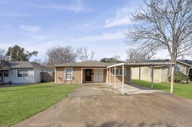 property at 1108 Georgina St