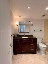 17600 N Bay Rd, Unit N304 in Sunny Isles Beach, FL - Building Photo - Building Photo