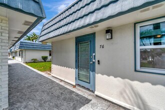 76 Waterford D in Delray Beach, FL - Building Photo - Building Photo