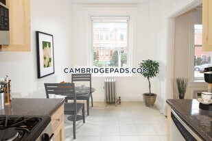 1 Langdon St in Cambridge, MA - Building Photo