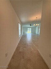 3850 Treasure Oak Wy in Ft. Myers, FL - Building Photo - Building Photo