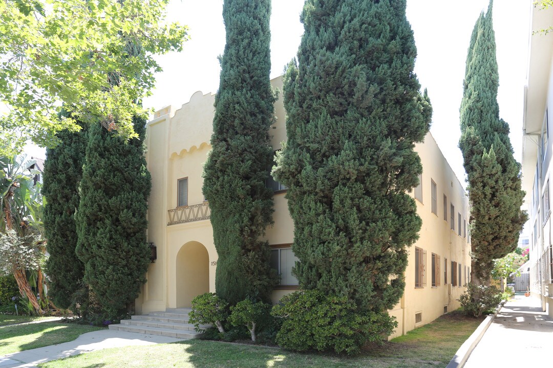 151 N Swall Dr in Beverly Hills, CA - Building Photo