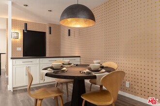 8917 Cynthia St in West Hollywood, CA - Building Photo - Building Photo