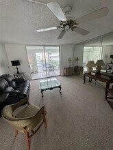 415 SE 11th Terrace in Dania Beach, FL - Building Photo - Building Photo