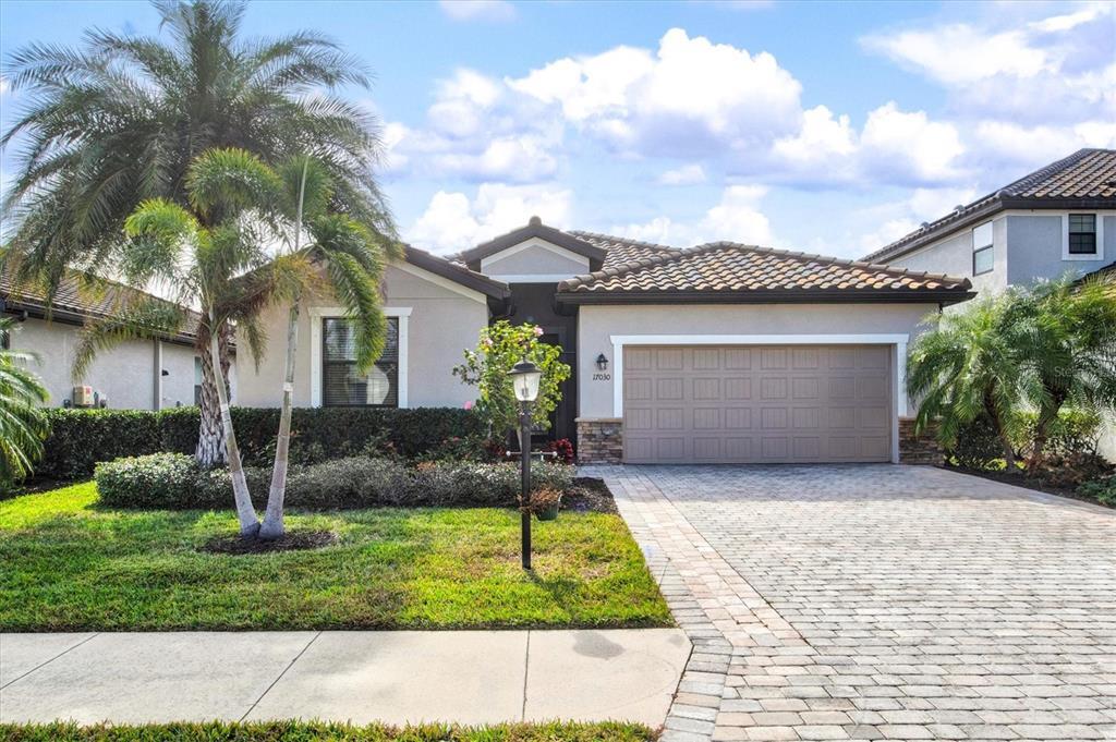 17030 Blue Rdg Pl in Bradenton, FL - Building Photo
