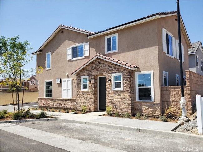 15234 Ridge Ln, Unit 409B in Fontana, CA - Building Photo - Building Photo