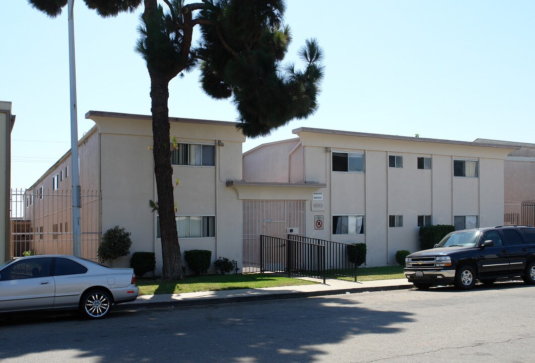 550 Cuesta Del Mar Dr in Oxnard, CA - Building Photo