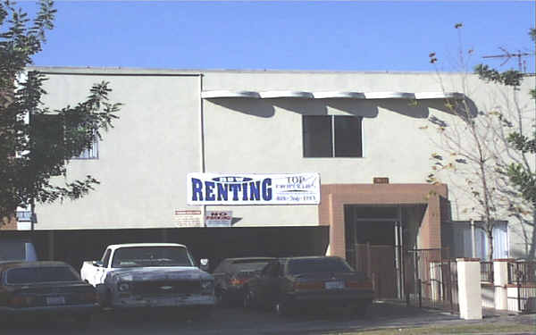 6715 Laurel Canyon Blvd in North Hollywood, CA - Building Photo - Building Photo