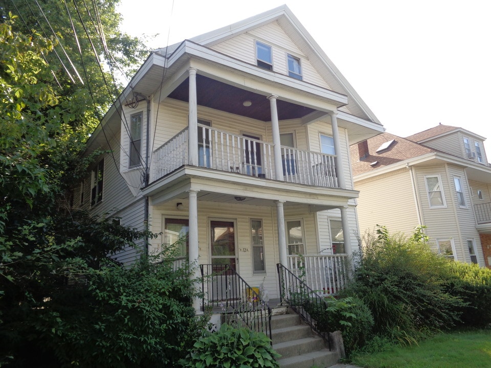 12 Belknap Street, Unit 1 in Arlington, MA - Building Photo