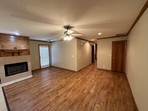 3605 NW 51st St in Oklahoma City, OK - Foto de edificio - Building Photo