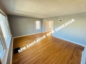 5754 Acme Ave in St. Louis, MO - Building Photo - Building Photo