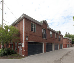 1357-1363 Bayview Ave in Toronto, ON - Building Photo - Building Photo