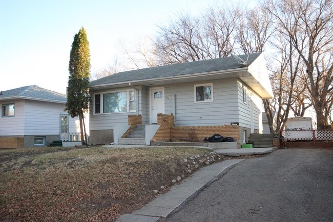 property at 313 19 Ave