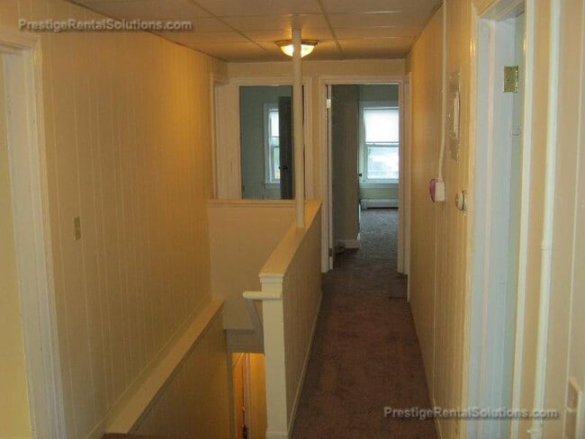 44 Pearl St, Unit 1 in Middleboro, MA - Building Photo - Building Photo