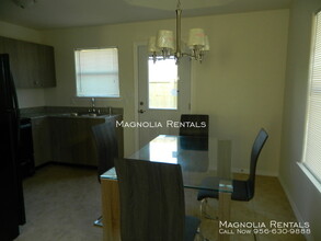 3215 Luz Divina St-Unit -C in Edinburg, TX - Building Photo - Building Photo