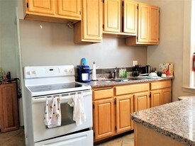 231 Harvard Ave, Unit 4 in Boston, MA - Building Photo