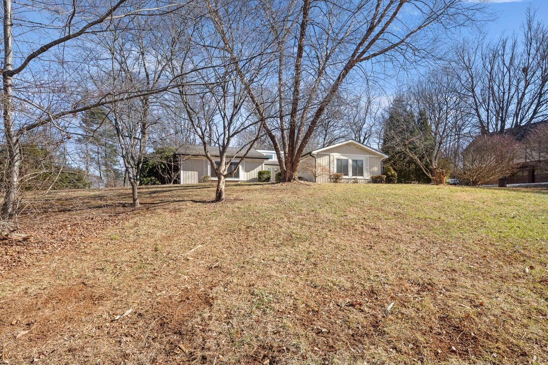 7 Pine Meadow Dr in Asheville, NC - Foto de edificio