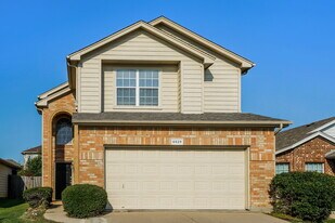 6529 Regina Dr in Fort Worth, TX - Building Photo