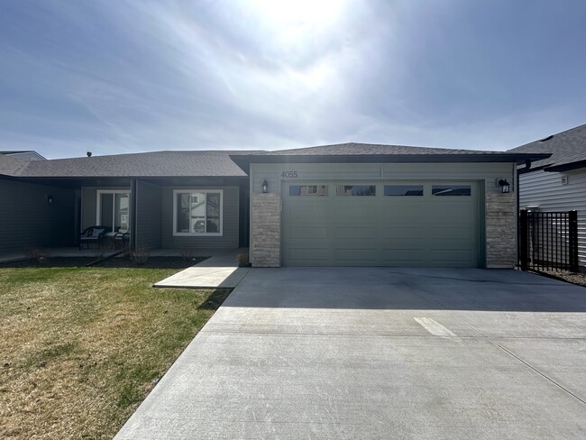 4055 E Blueberry St in Meridian, ID - Building Photo - Building Photo