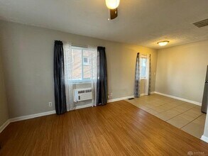 246 Oak St-Unit -A in Dayton, OH - Building Photo - Building Photo