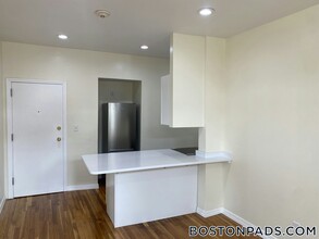 879 Beacon St in Boston, MA - Building Photo - Building Photo