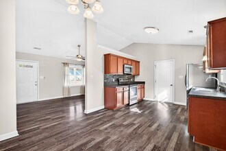 130 Woodbury Farm Dr in Jacksonville, NC - Building Photo - Building Photo