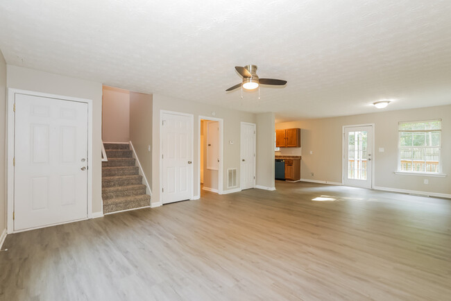 120 Apache Dr in Jackson, GA - Building Photo - Building Photo