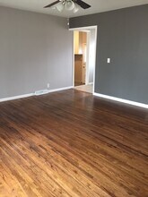 521 Marcilene Terrace in Wichita, KS - Building Photo - Building Photo