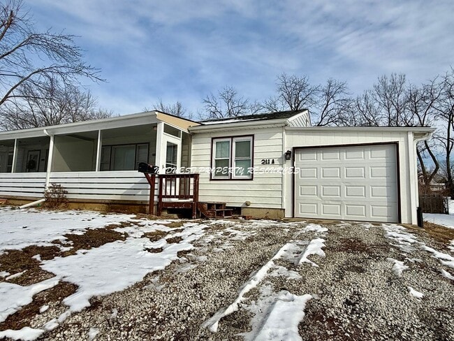 211A NE Main St in Lee's Summit, MO - Building Photo - Building Photo