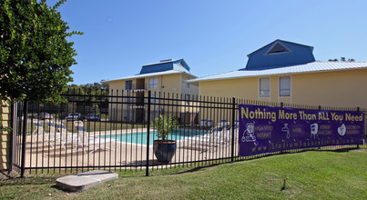 Stadium Square in Baton Rouge, LA - Building Photo - Building Photo