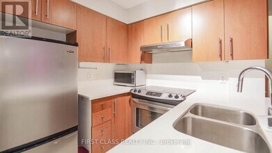 415-415 Jarvis St in Toronto, ON - Building Photo - Building Photo