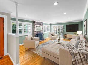 1515 Altschul Ave in Menlo Park, CA - Building Photo - Building Photo