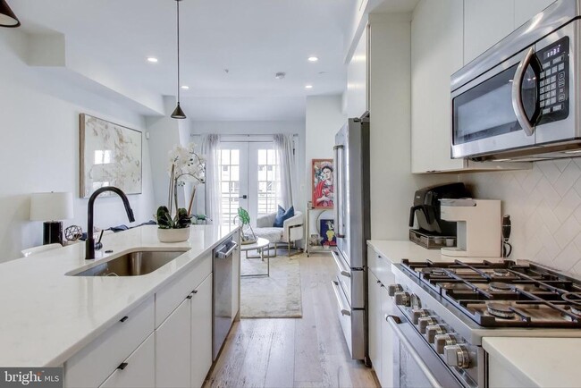 1011 18th St NE in Washington, DC - Building Photo - Building Photo