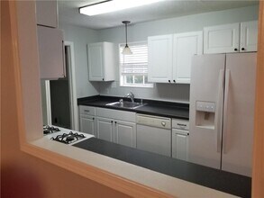 107 Sterling Ct in Alpharetta, GA - Building Photo - Building Photo