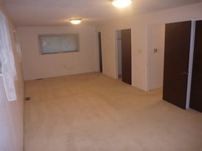 9280 Tennyson St in Westminster, CO - Foto de edificio - Building Photo